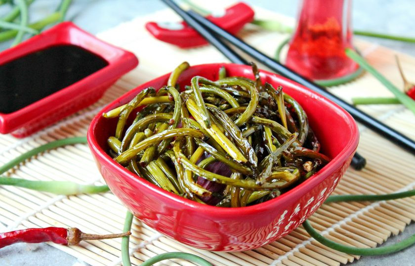 1. Этап. Чесночные стрелки по-корейски: Приятного аппетита!