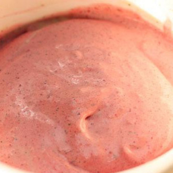 Десерт Клубничное мороженое