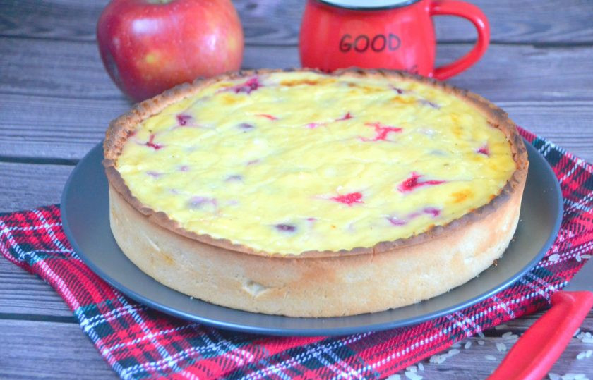 1. Этап. Рисовый пирог с вишней: Готовый пирог извлеките из формы, полностью охладите, чтобы начинка стабилизировалась и зовите домашних к столу. Получился вкусный и красивый пирог!