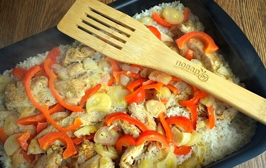 1. Этап. Курица с рисом и овощами в фольге: Фольгу снимайте осторожно! Под ней горячий пар!