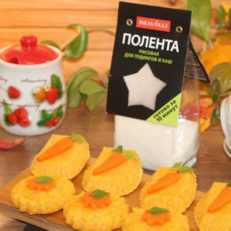 Морковный пудинг с рисовой полентой