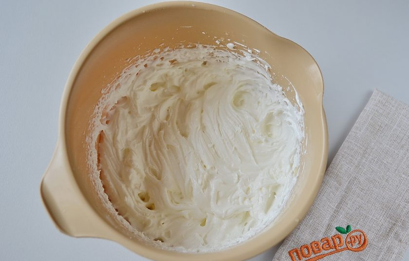 1. Этап. Торт 3 шоколада: 22. Взбейте сливки.