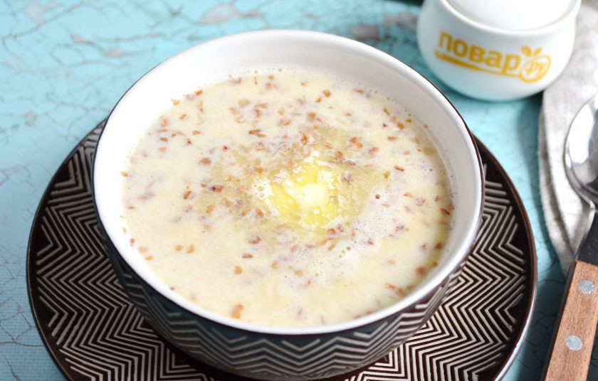 1. Этап. Гречка на завтрак: 5. Каша готова. По желанию можно положить в нее сахар и сделать сладкой. Приятного аппетита!