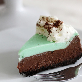Шоколадный чизкейк с мятой