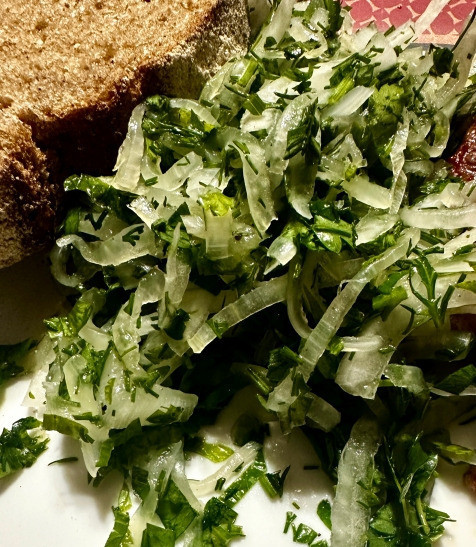 1. Этап. Баранина жареная «на» и «в» решетке: А лук и вообще, и подавно…, был съеден даже раньше мяса.