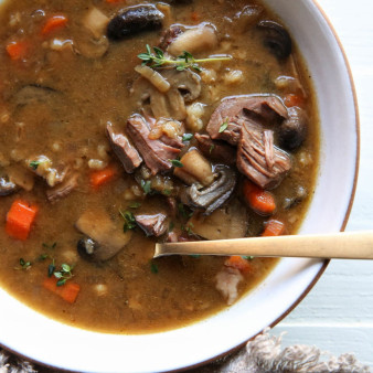 Slow-Cooker Beef & Barley Soup