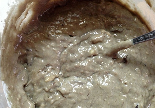 1. Этап. Коврижки из варенья: 3. Вот такое получится тесто. Заливаем его в форму и выпекаем 40 минут при 180 градусах.