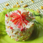 Салат с крабовыми палочками и сухариками