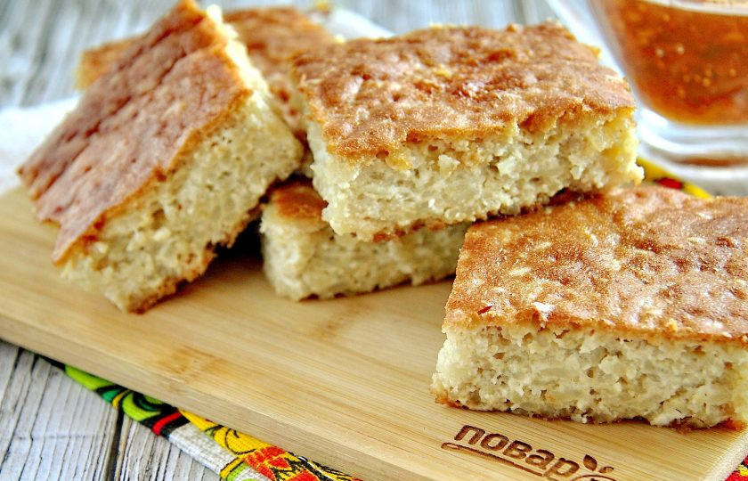 1. Этап. Мамина запеканка: Мамина запеканка готова. Нарезаем ее на порции и подаем к столу со сметаной или любым вареньем. Приятного аппетита!