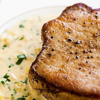 Свиная отбивная в сливках