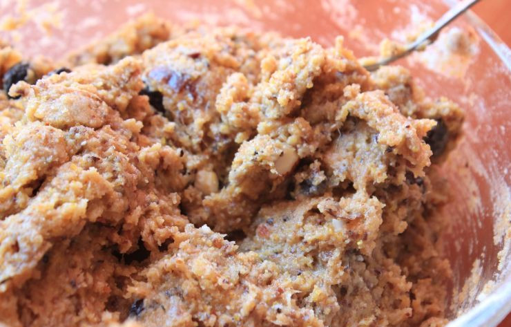 1. Этап. Печенье без сахара: 4. Тщательно перемешать массу до однородности. Тесто должно получиться мягким и немного липким. Пусть вас это не пугает. Можно добавить немного меда или сиропа.