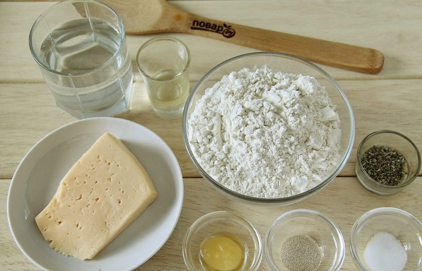 1. Этап. Лепешки на мангале: Подготовьте все ингредиенты.