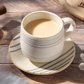 Чай с молоком и медом