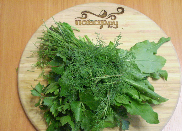 1. Этап. Зеленый коктейль с укропом: Приготовьте зелень.