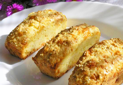 1. Этап. Сырно-чесночные булочки Два сыра: Остудите и подавайте.