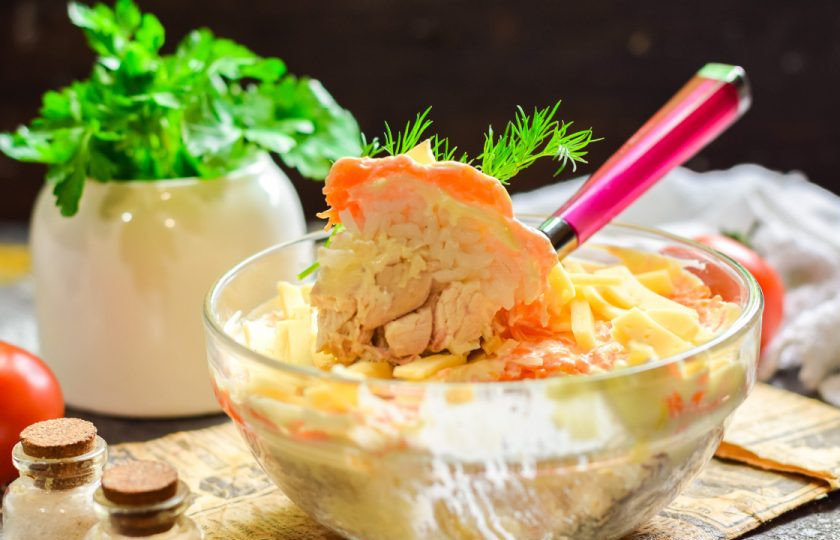 1. Этап. Салат Необыкновенная нежность: Подавайте салат к столу.