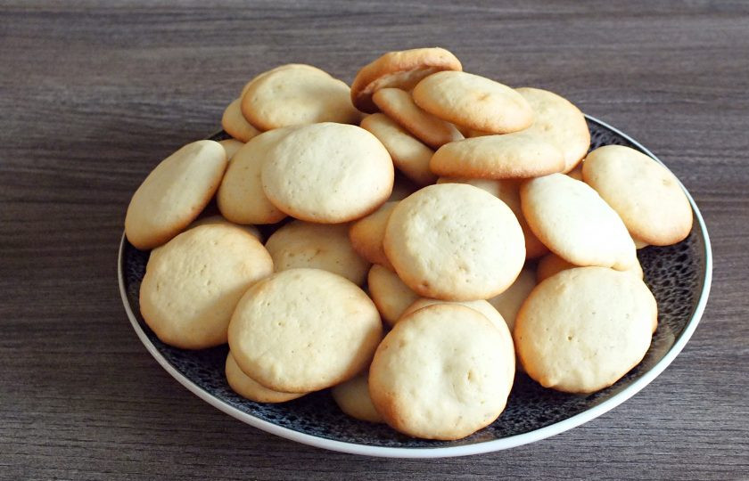 1. Этап. Печенье Айгуль: Переложите на блюдо и охладите.