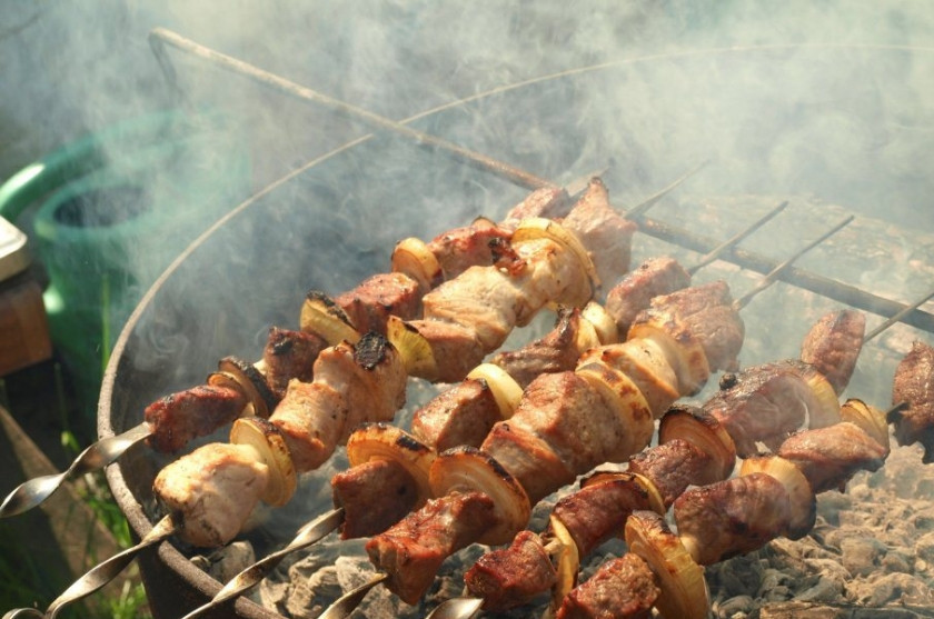 1. Этап. Маринад на ночь для говядины: Наше мясо отлично промариновалось и его можно смело жарить, запекать или делать шашлык. Приятного аппетита!