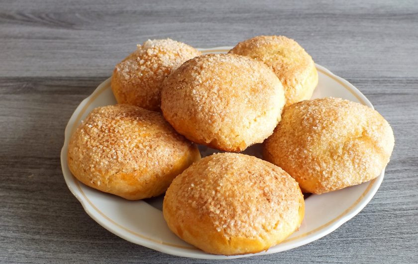 1. Этап. Печенье Румяные щечки: Переложите на блюдо и охладите.