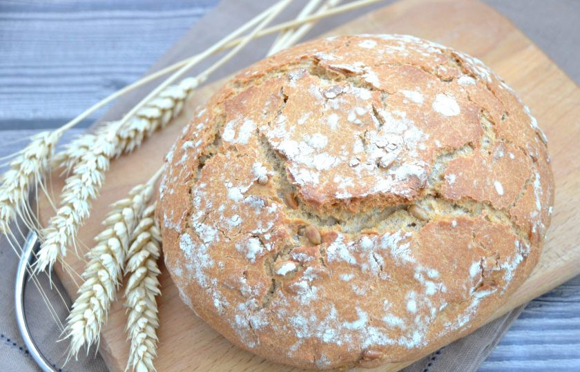 1. Этап. Голландский хлеб: Теперь голландский хлеб готов к подаче.