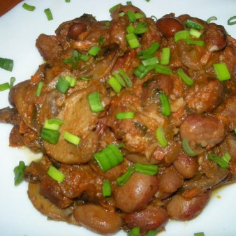 Лобио с грибами