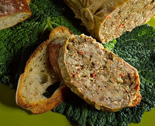 1. Этап. Жау-буйрек: 5. Остывший жау-буйрек не менее вкусный и ароматный. Подавайте блюдо как основное или закуску. Можно со свежими овощами.