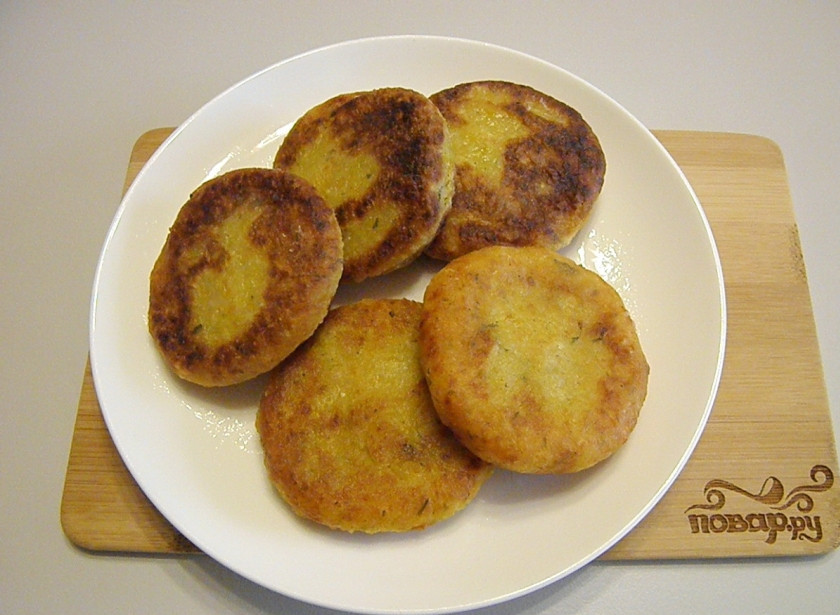 1. Этап. Постные котлеты из кабачков и тыквы: Готовые котлеты подавайте к столу горячими, приятного аппетита!