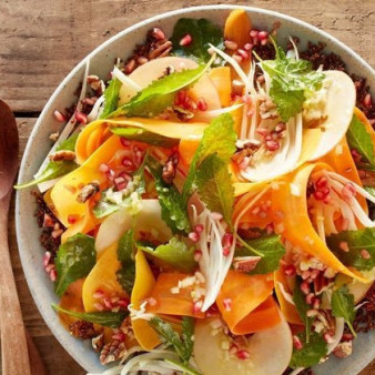 Салат из сырой тыквы с яблоком