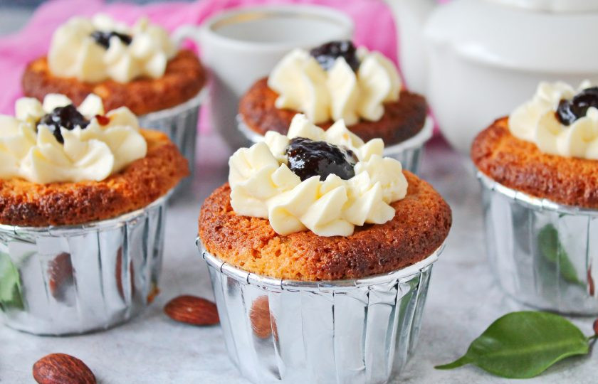 1. Этап. Миндальные капкейки: Приятного аппетита!