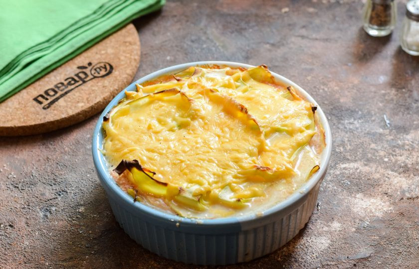 1. Этап. Лазанья из кабачков с творогом: Готовую лазанью подавайте к столу.