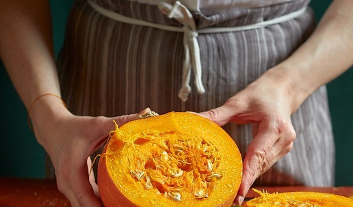 1. Этап. Индейка су-вид с тыквой: На гарнир я решила сделать тыкву. Звезда нашего огорода 