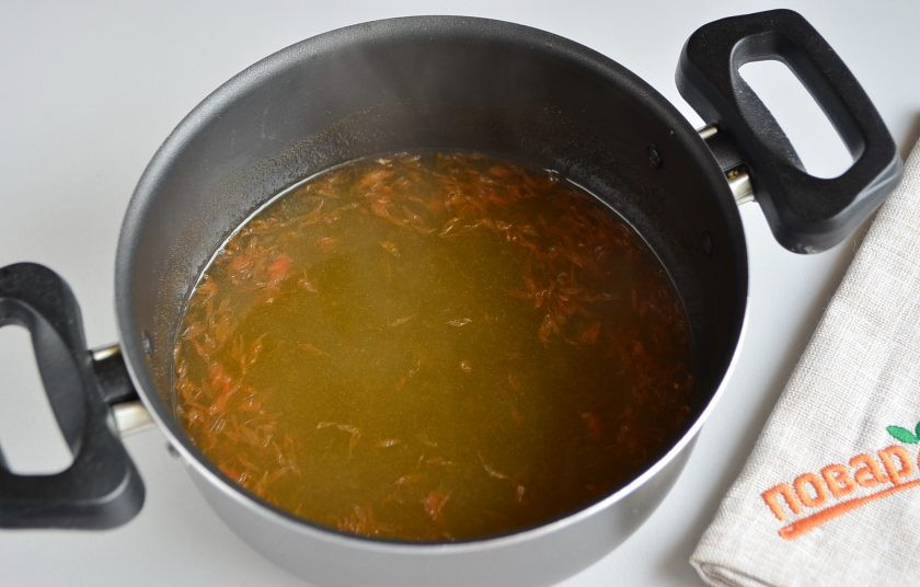 1. Этап. Мармелад: 4. Доведите массу до кипения, проварите пару минут. Дайте немного остыть.