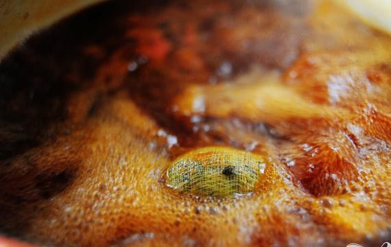 1. Этап. Итальянский суп с фрикадельками: Довести до кипения. Уменьшить огонь и продолжать варить в течении 30 минут.