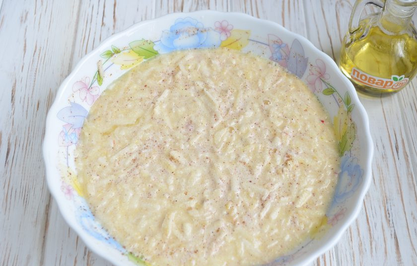 1. Этап. Манник на сыворотке: 4. Тесто готово. Оно жидкое, не пугайтесь, так и должно быть.