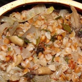 Гречка с грибами в горшочке