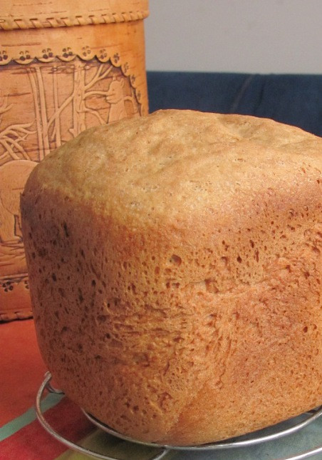 1. Этап. Яично-ржаной хлеб: Готовый хлеб полностью остудите на решетке.