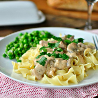 Жареные грибы со сметаной