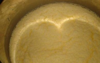 1. Этап. Венское тесто для куличей: За это время опара бродит: то поднимается, то опускается.