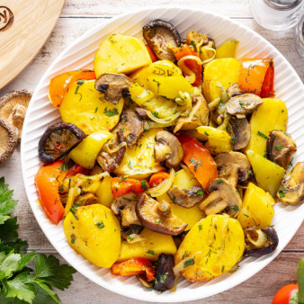 Картошка с грибами и перцем
