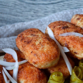 Куриные котлеты с сыром