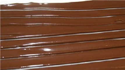 1. Этап. Торт Шифон: 14. При желании из растопленного шоколада можно сделать спиральки, которые после застывания разместить на торте.