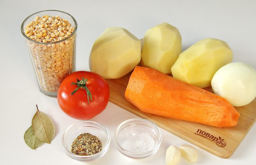 1. Этап. Гороховый суп с помидорами: Подготовьте все ингредиенты.