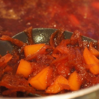 Свекольник горячий с мясом