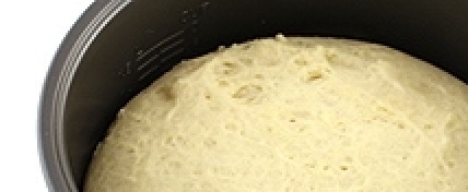 1. Этап. Белый хлеб в мультиварке: 5. Под крышкой в режиме 