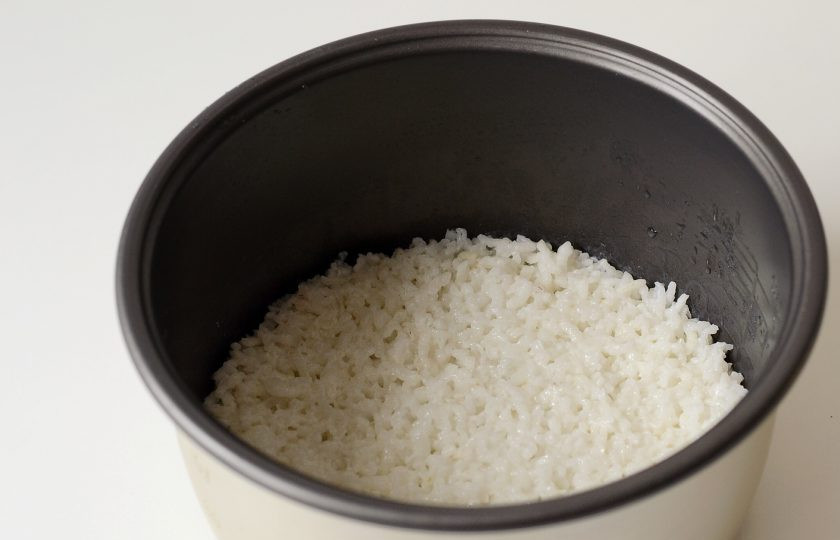 1. Этап. Запеканка с нутом: Отварите рис до готовности.