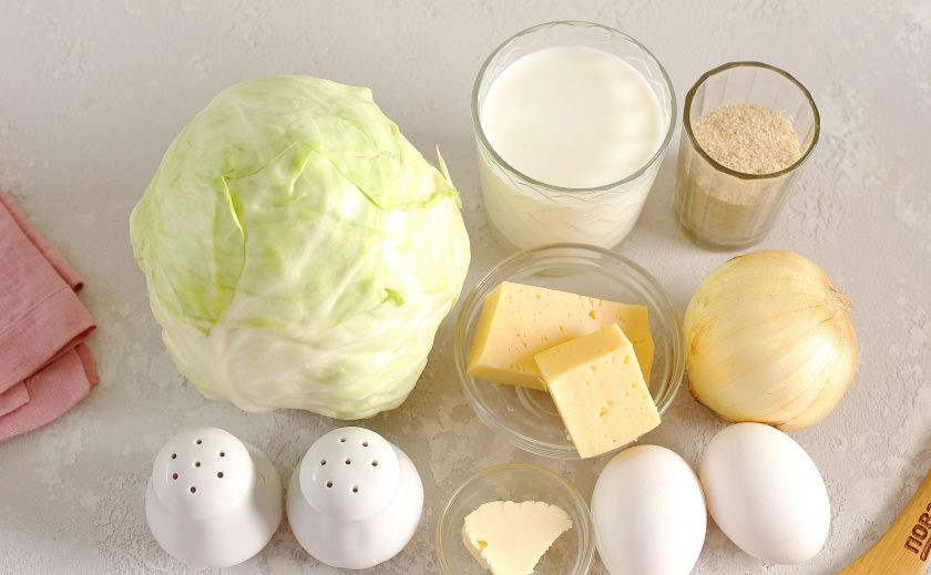 1. Этап. Белокочанная капуста в сыре в духовке: Подготовьте все ингредиенты.