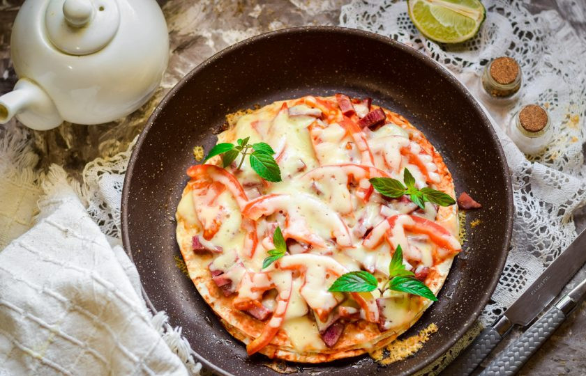 1. Этап. Пицца на сковороде за 15 минут: Приятного аппетита!