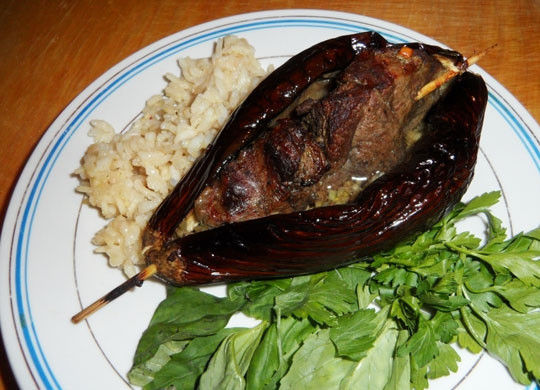 1. Этап. Шашлык по-грузински: Подать с рисом и зеленью.