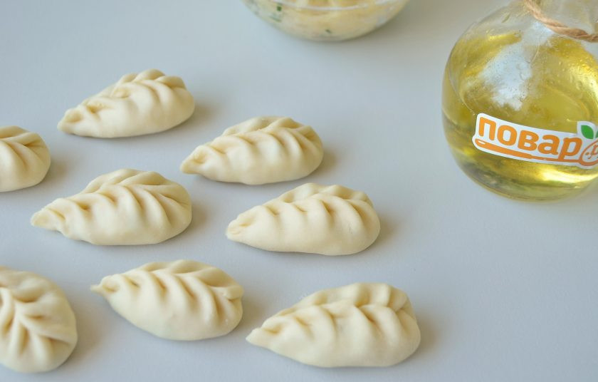 1. Этап. Курзе с картошкой: 12. Первая партия у меня готова. Доведите воду для варки до кипения, посолите. Опускайте курзе и варите 5 минут с момента закипания.