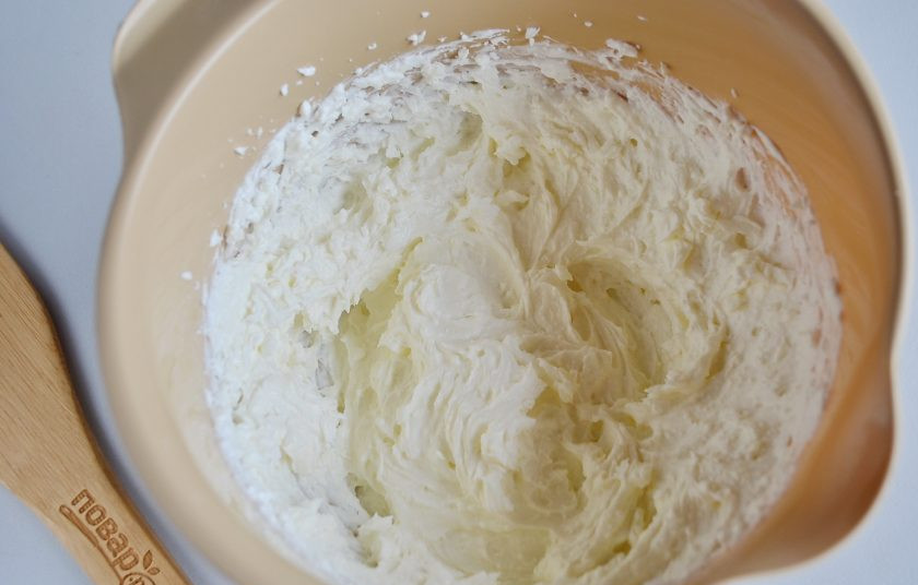 1. Этап. Тыквенный рулетик: Крем готов. Сладость можно регулировать на свой вкус, мне кажется, что 2 ст.л. вполне достаточно.